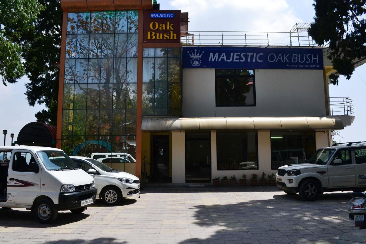 Oyo 19024 Majestic Oak Bush Hotel Mussoorie Exterior foto
