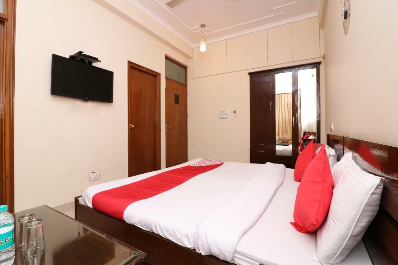 Oyo 19024 Majestic Oak Bush Hotel Mussoorie Exterior foto